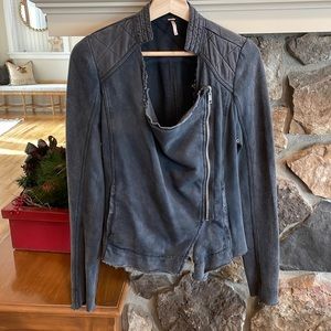 Free People black unique jacket. Only worn 1 time!